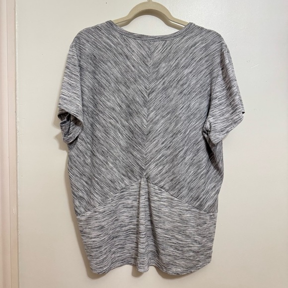 Kuhl Heathered Gray Women's Short Sleeve Top - Picture 4 of 5